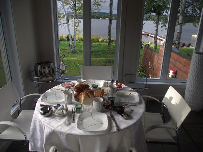 Les Chalets Baie Cascouia Larouche Luaran gambar