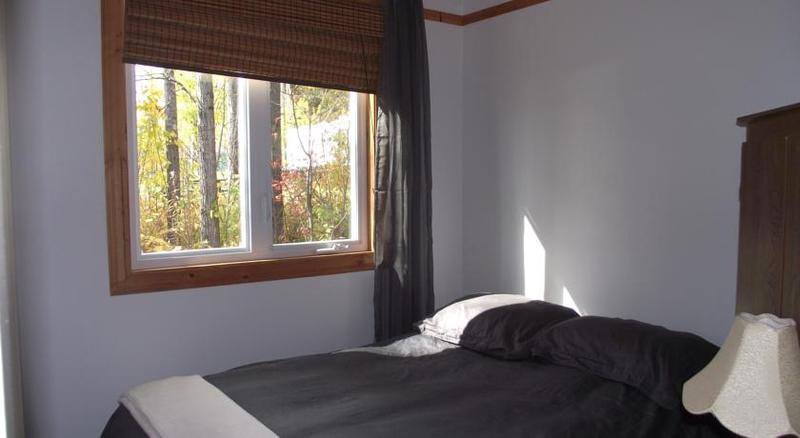 Les Chalets Baie Cascouia Larouche Luaran gambar